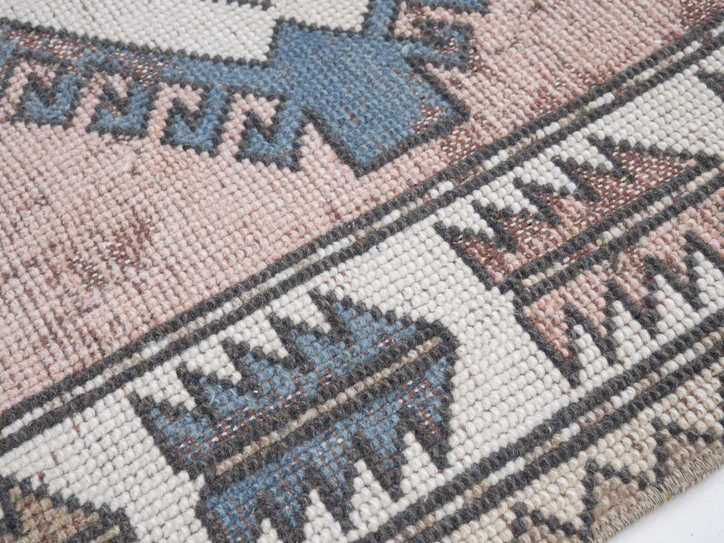Turkish Vintage Rug, Handmade Area Rug, Oushak Rug, Neutral Muted Rug, Bedroom Rug, Bohemian Rug, Vintage Carpet, Turkey Rug, Rug 4x6, 12324