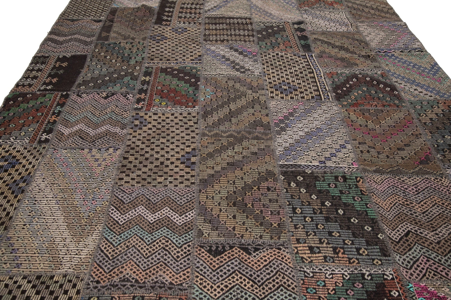 Vintage One of a kind Oversize Large Turkish Area Patchwork 9x12 Kilim Rug Rustic Primitive decor Rug for Entryway 8252