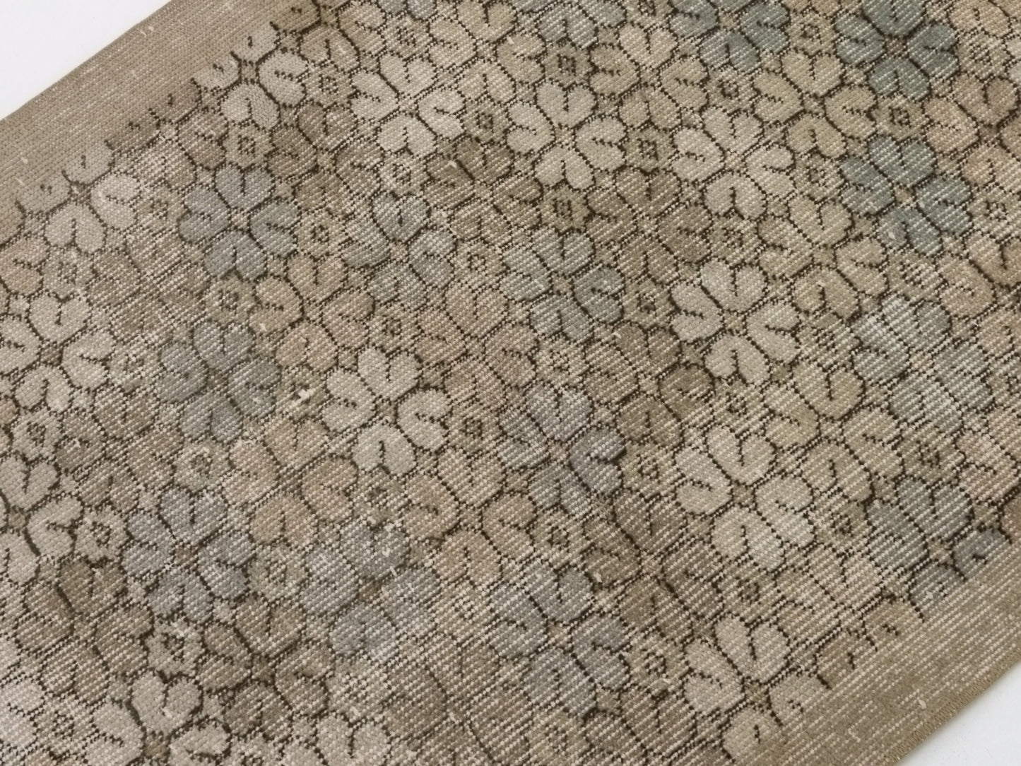 Faded Small Oushak Rug, Turkish Oushak Vintage Rug, Carpet Rug, Wool rug, Muted Rug, Small Vintage Rug, Neutral Rug, 3x6 Rug, 8936