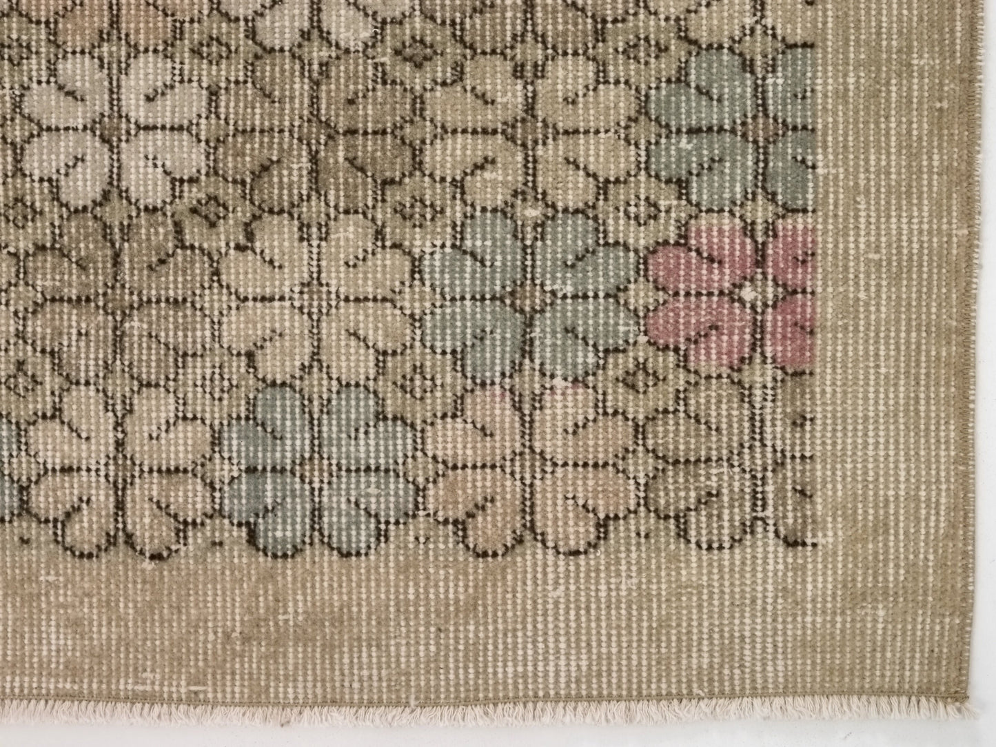 Faded Small Oushak Rug, Turkish Oushak Vintage Rug, Carpet Rug, Wool rug, Muted Rug, Small Vintage Rug, Neutral Rug, 3x6 Rug, 8936