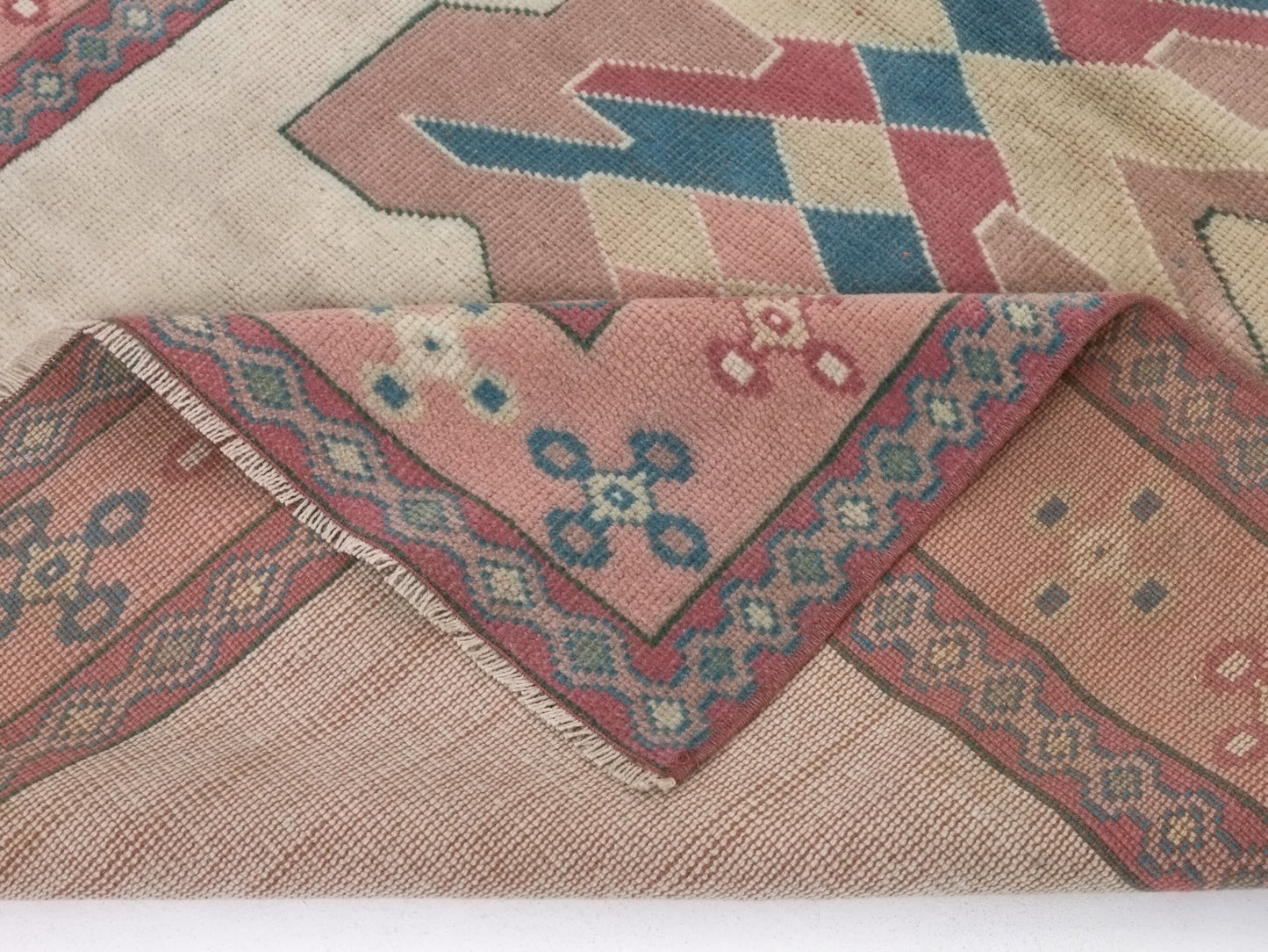 Boho decor Oushak Rug, Vintage Rug, Turkish rug, 4x6 Rug, Anatolia rug, Turkey rug, Wool rug, Eclectic decor, Bedroom rug, Faded rug, 8929