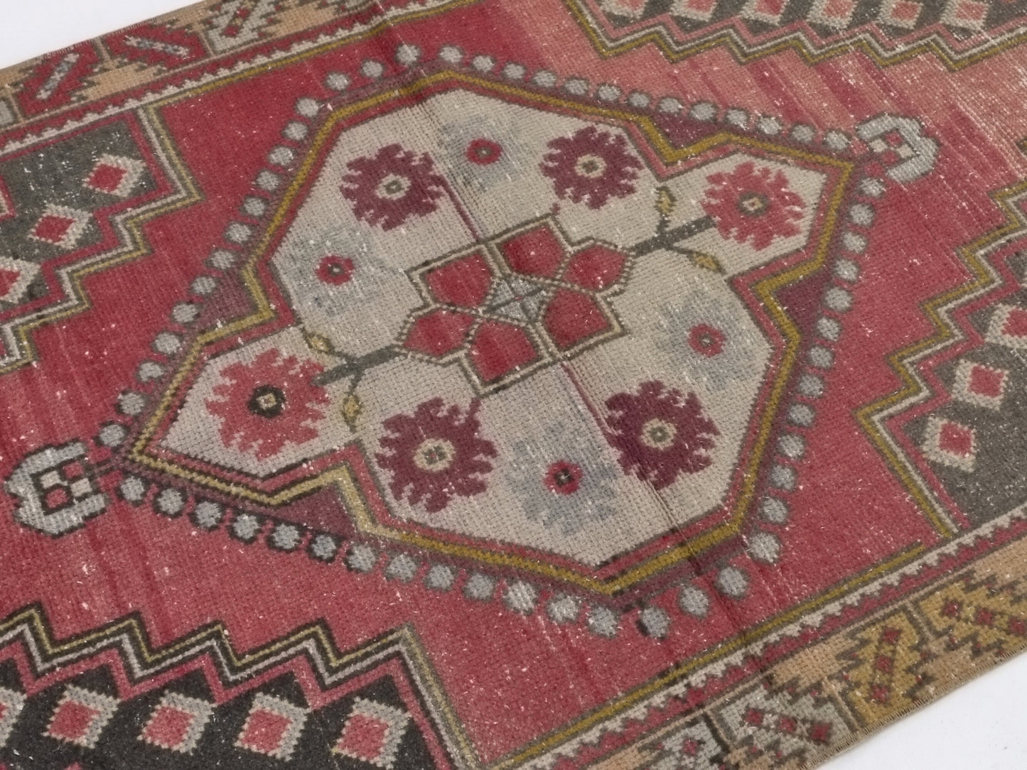 Anatolia Small Oushak Rug, Turkish Rug, 3x6 Rug, Carpet rug, Area rug, Vintage Rug, Unique rug, Oushak Carpet, Kid room rug, 8926