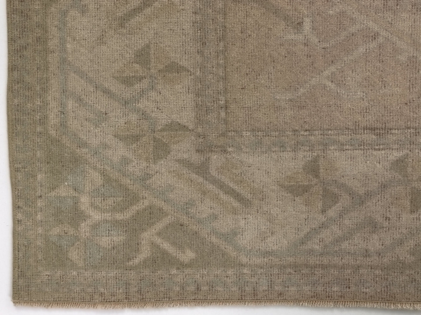 Muted Oushak Rug, Vintage Turkish Oushak Rug, 6x9 Turkish Rug, Beige Rug, Antique rug, Old Rug, Handmade rug, Area rug 6x9, Neutral rug,8815
