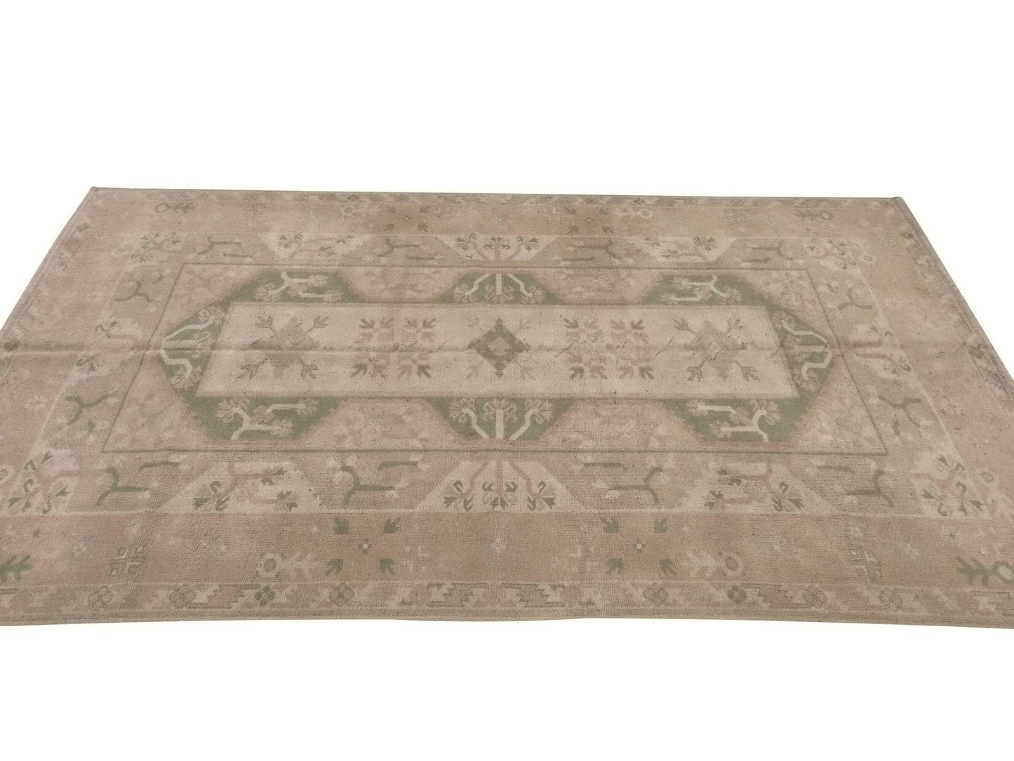 Turkish Neutral Rug, Vintage Rug, Area Rug, Beige Rug 5x8, Faded Area Rug, Muted Handmade Oushak Rug, Bedroom rug, Entryway rug, 8683