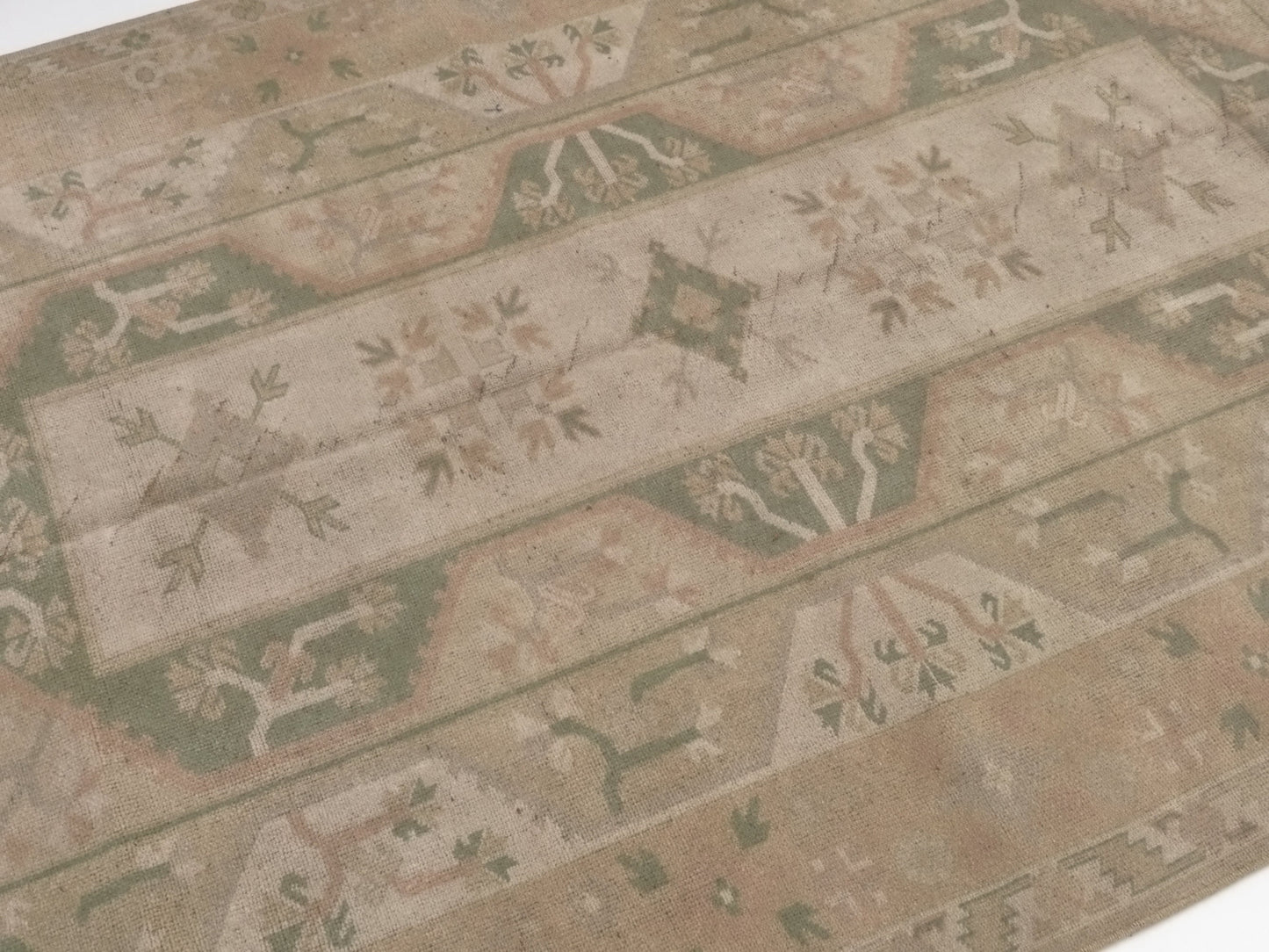 Turkish Neutral Rug, Vintage Rug, Area Rug, Beige Rug 5x8, Faded Area Rug, Muted Handmade Oushak Rug, Bedroom rug, Entryway rug, 8683