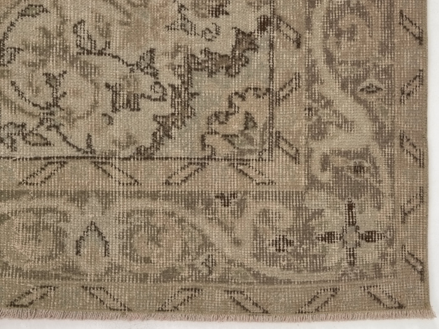 Antique Turkish rug, Oushak Vintage rug , 6x9 Area rug, Turkish rug, Neutral rug , Soft rug , Oriental rug, Old rug, 9004