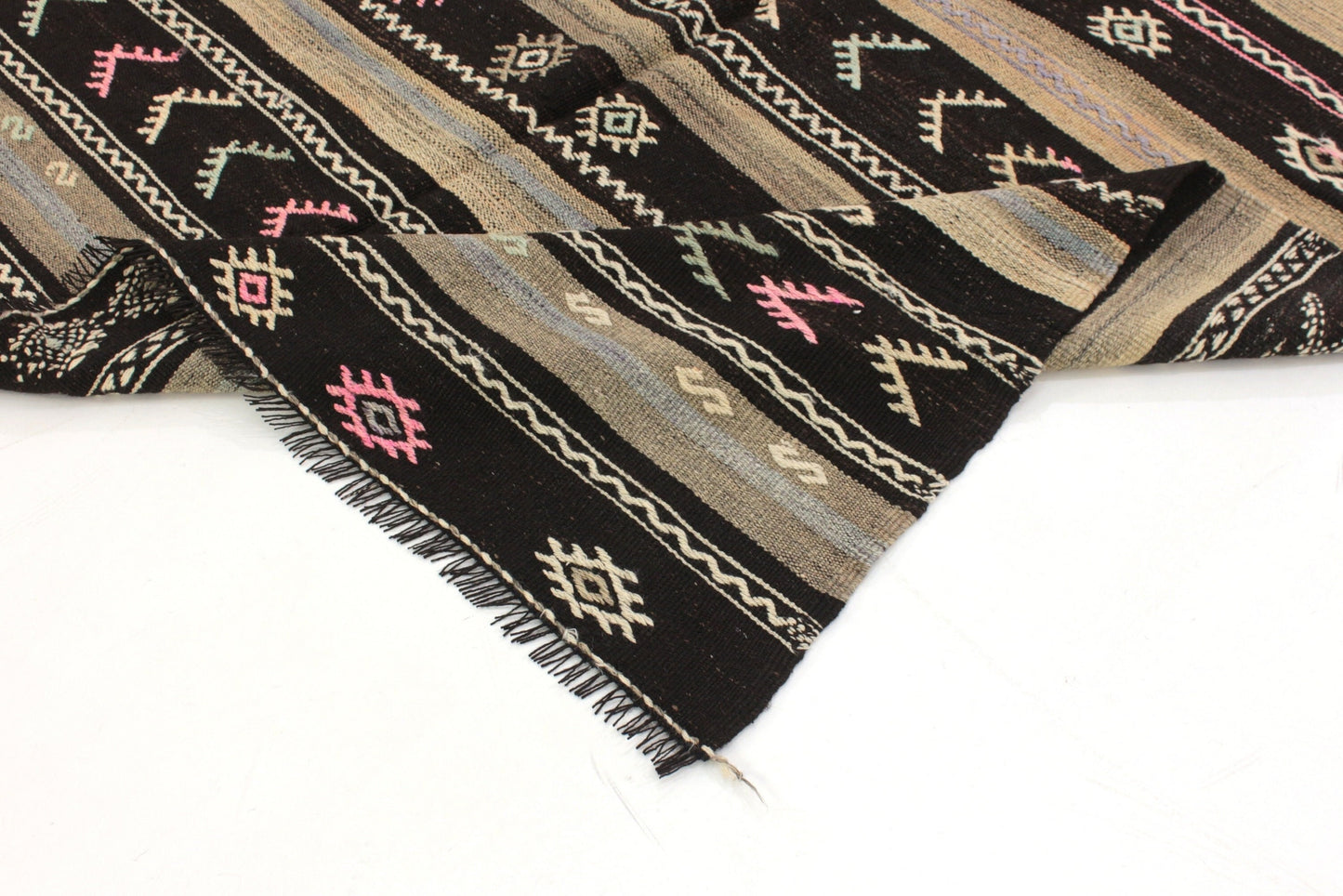 Turkish Kilim, Kilim Rug 5x7, Vintage Eclectic Kilim Rug, Handmade Bohemian Kilim Rug, Living Room Rug, Wool Rug, Rug Kilim,Area Kilim, 6066