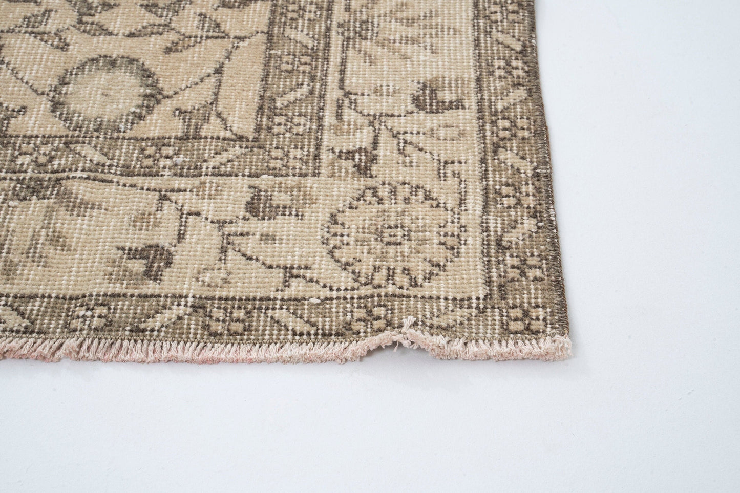 Pastel Turkish Rug, Faded Rug, Neutral Oushak Rug, Area Rug 4x7, Vintage Carpet Rug, Unique Rug, Handmade rug, Dining room rug, 9679