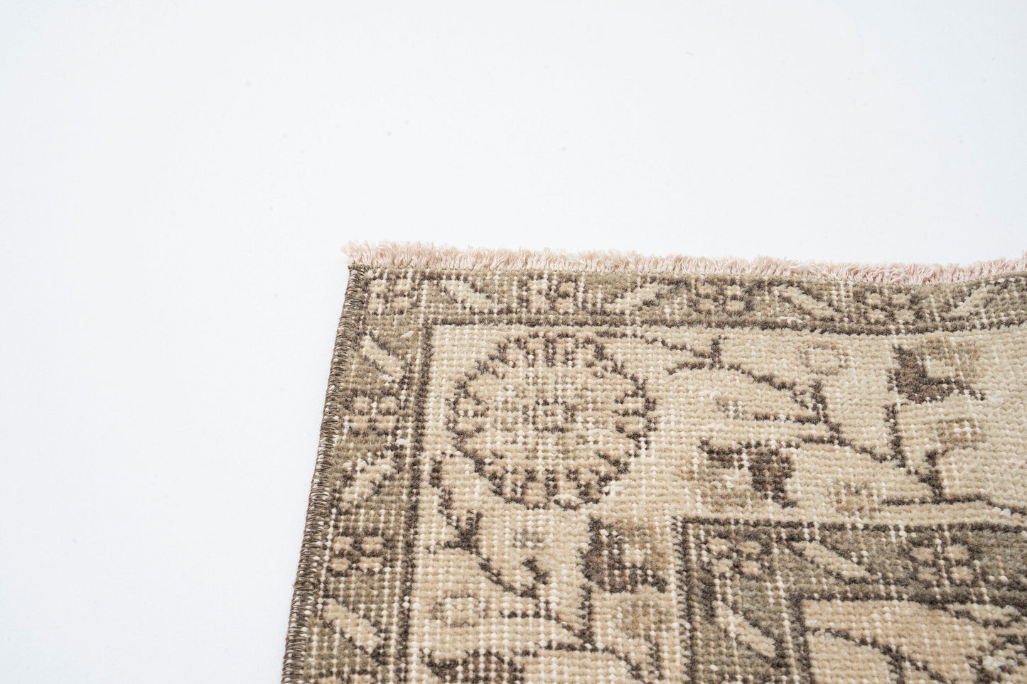 Pastel Turkish Rug, Faded Rug, Neutral Oushak Rug, Area Rug 4x7, Vintage Carpet Rug, Unique Rug, Handmade rug, Dining room rug, 9679