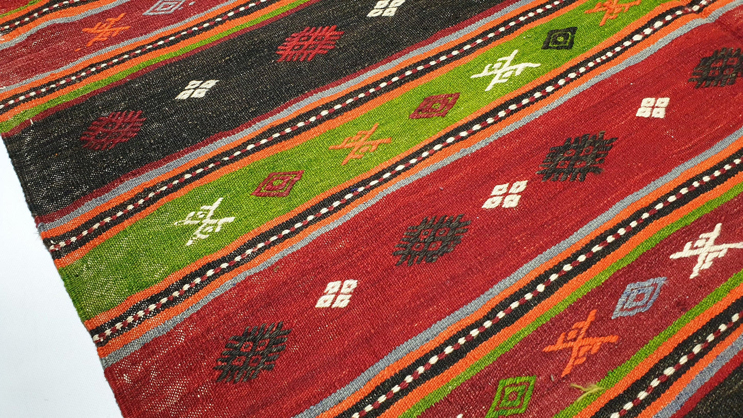 Rustic TURKİSH VİNTAGE Kilim rug 6x10 ,Primitive Handmade Living room rug, Anatolia Kilim Rug, Home decor ,Floor Kilim rug,523