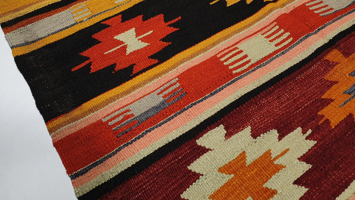 Hallway Runner rug, Kilim rug runner, 4x10 Runner rug, Turkish Vintage runner rug, Kitchen rug, Corridor rug, 2910