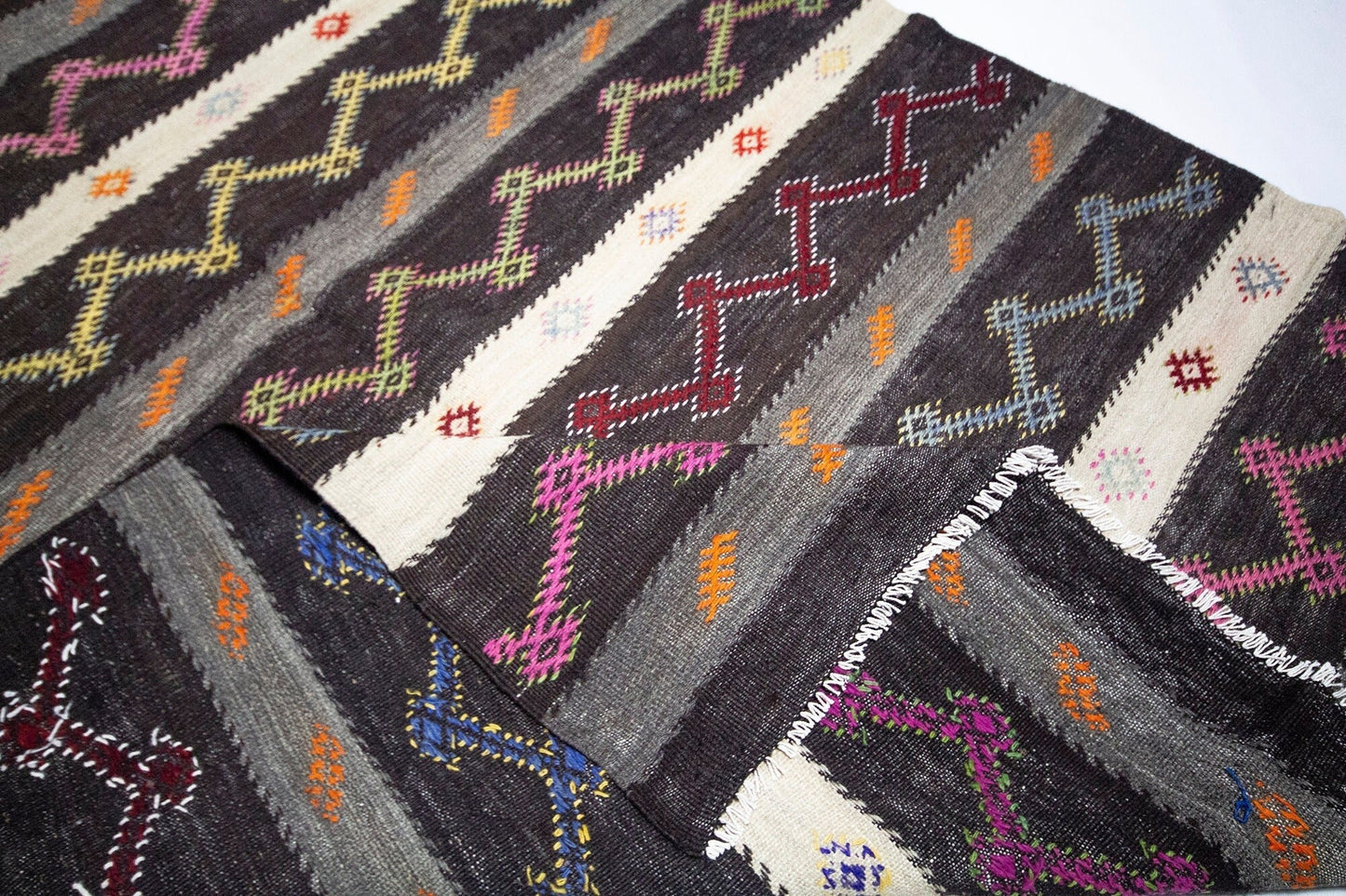 Turkish Kilim Vintage rug, Kilim rug 6x11 , Neutral rug, Unique rug, Ethnic rug, Handmade rug, Embroidery rug, Entryway rug,2029