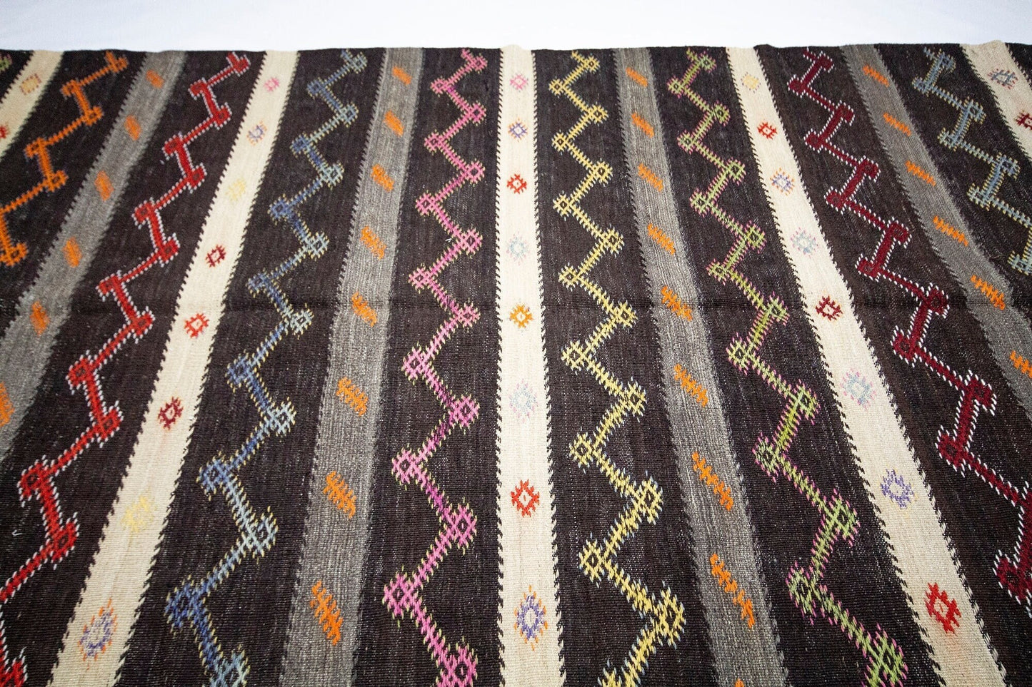Turkish Kilim Vintage rug, Kilim rug 6x11 , Neutral rug, Unique rug, Ethnic rug, Handmade rug, Embroidery rug, Entryway rug,2029