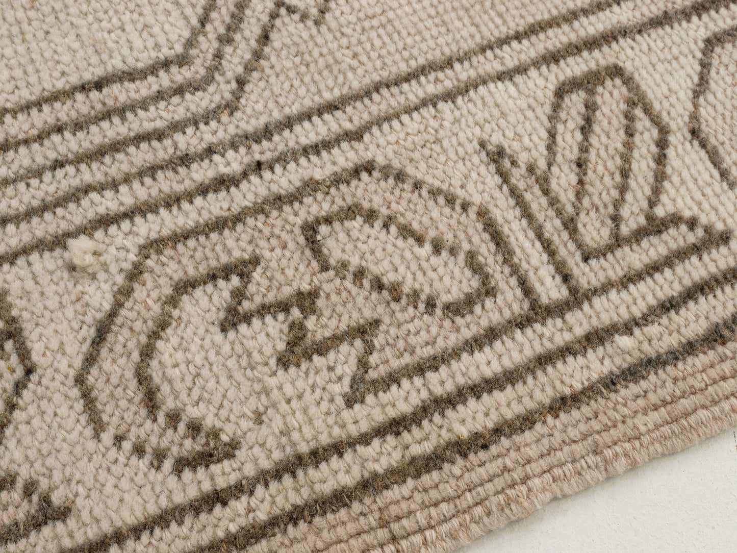 Neutral Oushak Area Rug, 7x11 Rug, One of a kind Turkish Vintage rug, Living room rug, Entryway rug, Farmhouse, Carpet rug, Wool rug, 9947