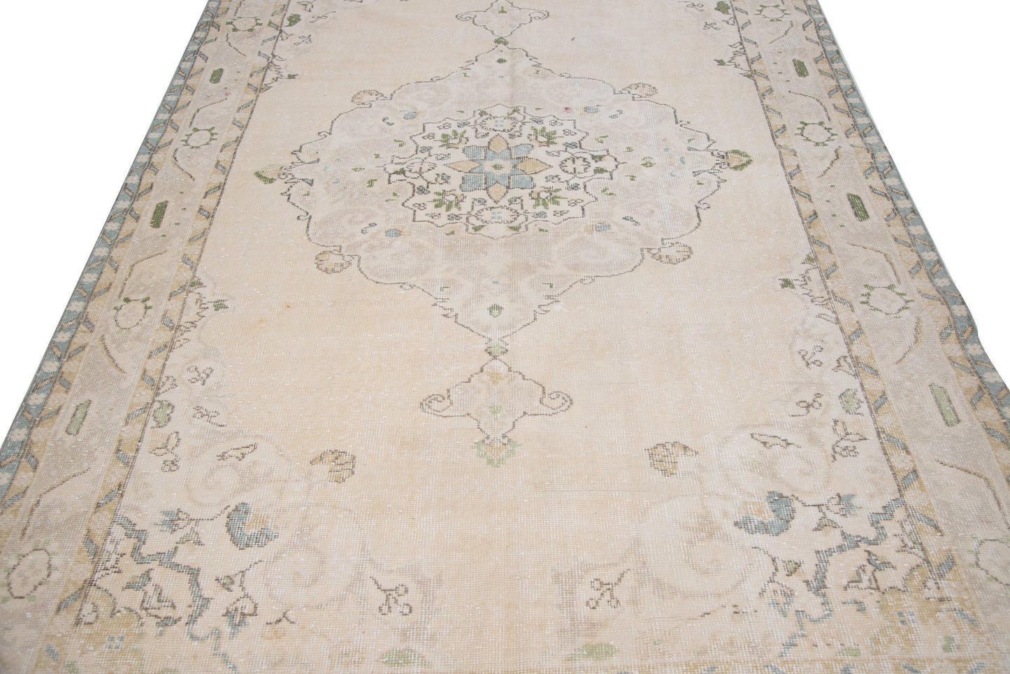 Beige Carpet rug, 6x10 Turkish Rug, 6x10 Oushak rug, Vintage rug,Living room rug, Eclectic decor, Area rug, Handmade Rug, Faded rug, 7239